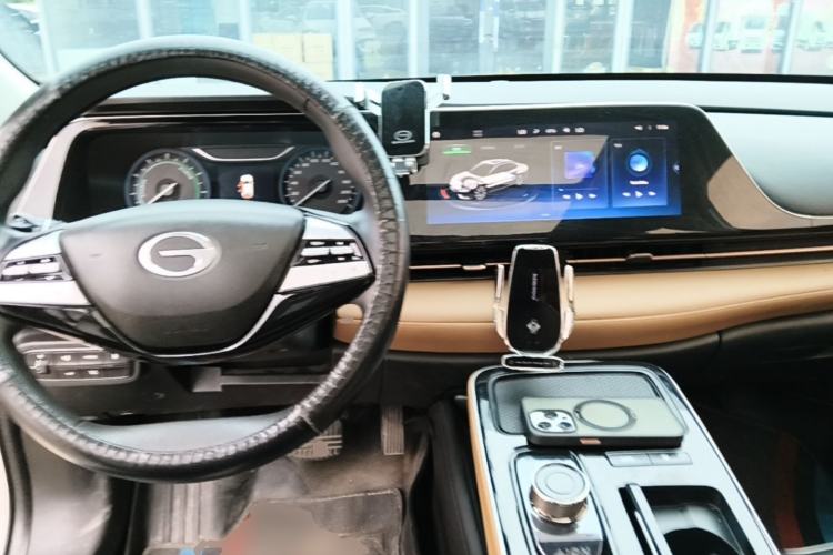 Used AION S 2023 Meizu 580 Lithium Iron Phosphate Center Console