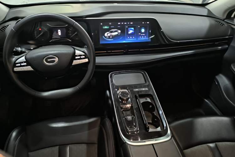 Used AION S 2023 Meizu 580 Lithium Iron Phosphate Center Console