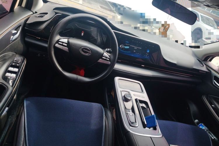 Used AION S 2023 Meizu 580 Lithium Iron Phosphate Center Console