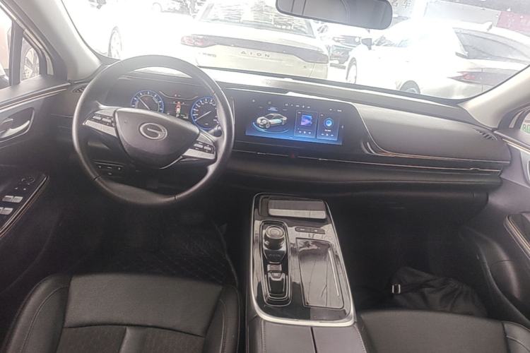 Used AION S 2023 Meizu 580 Lithium Iron Phosphate Center Console