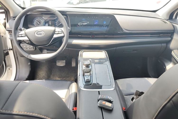Used AION S 2023 Meizu 580 Lithium Iron Phosphate Center Console