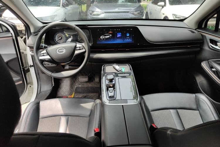 Used AION S 2023 Meizu 580 Lithium Iron Phosphate Center Console