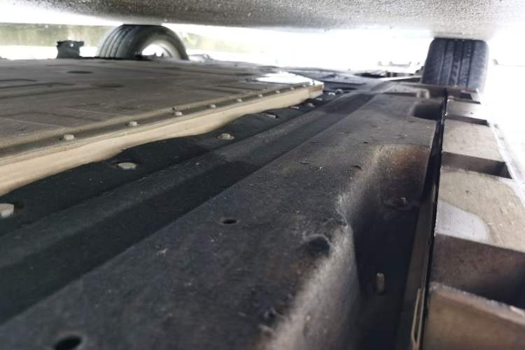 Used AION S 2023 Meizu 580 Lithium Iron Phosphate Chassis Front Left