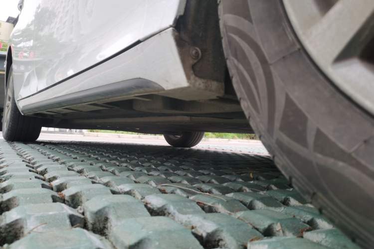 Used AION S 2023 Meizu 580 Lithium Iron Phosphate Chassis Front Right