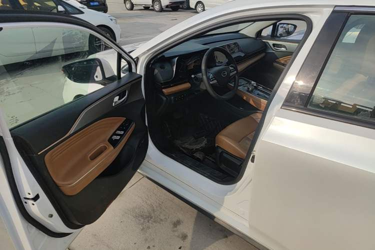 Used AION S 2023 Meizu 580 Lithium Iron Phosphate Driver Seat