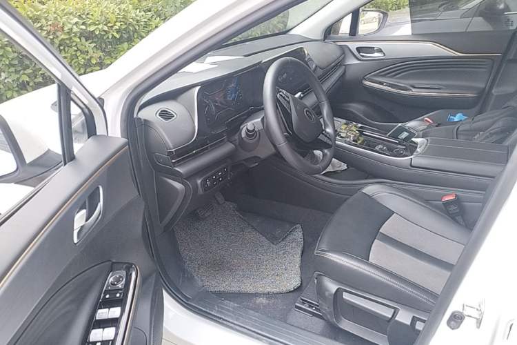 Used AION S 2023 Meizu 580 Lithium Iron Phosphate Driver Seat