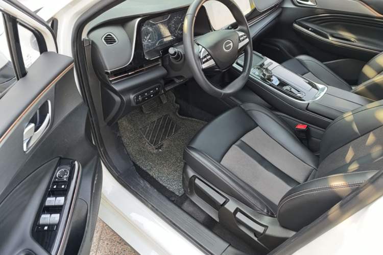 Used AION S 2023 Meizu 580 Lithium Iron Phosphate Driver Seat