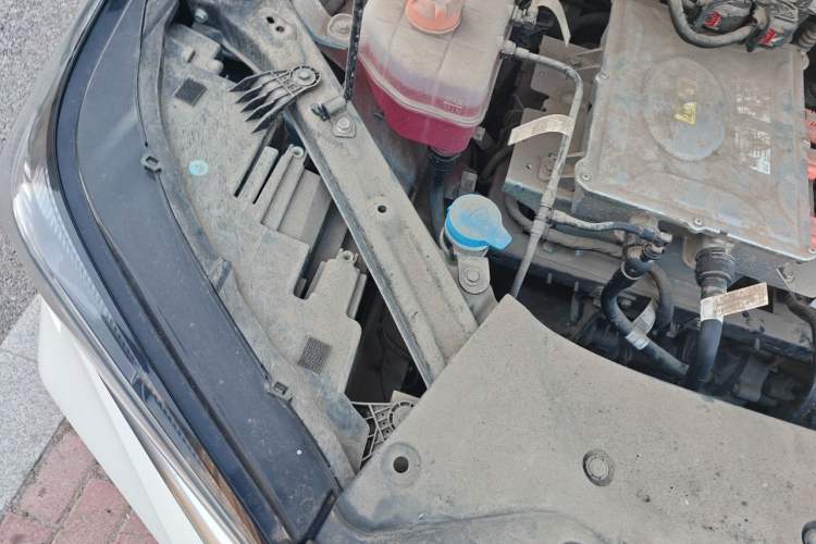 Used AION S 2023 Meizu 580 Lithium Iron Phosphate Engine Bay Right