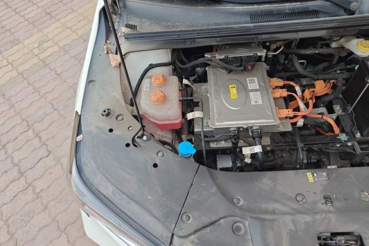Used AION S 2023 Meizu 580 Lithium Iron Phosphate Engine Bay Right