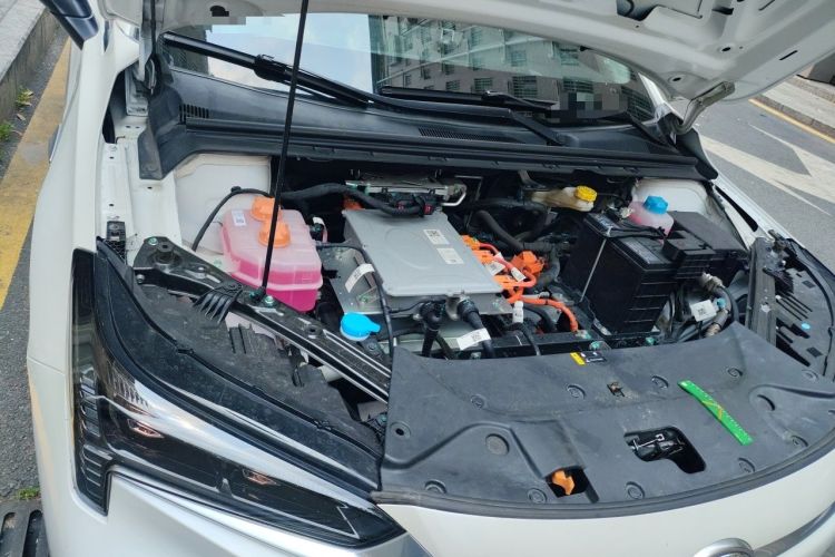 Used AION S 2023 Meizu 580 Lithium Iron Phosphate Engine Bay Right