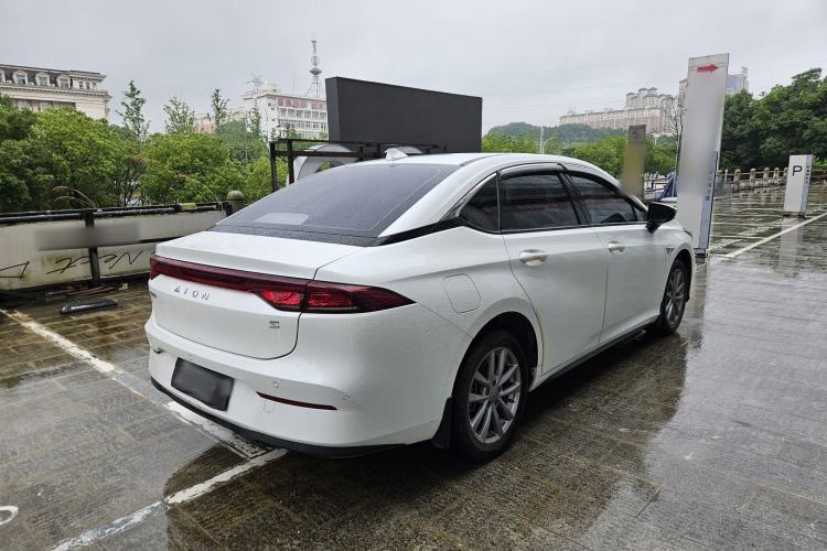 Used AION S 2023 Meizu 580 Lithium Iron Phosphate Exterior 4