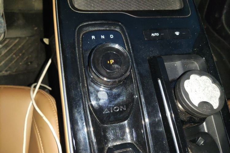 Used AION S 2023 Meizu 580 Lithium Iron Phosphate Gear Lever