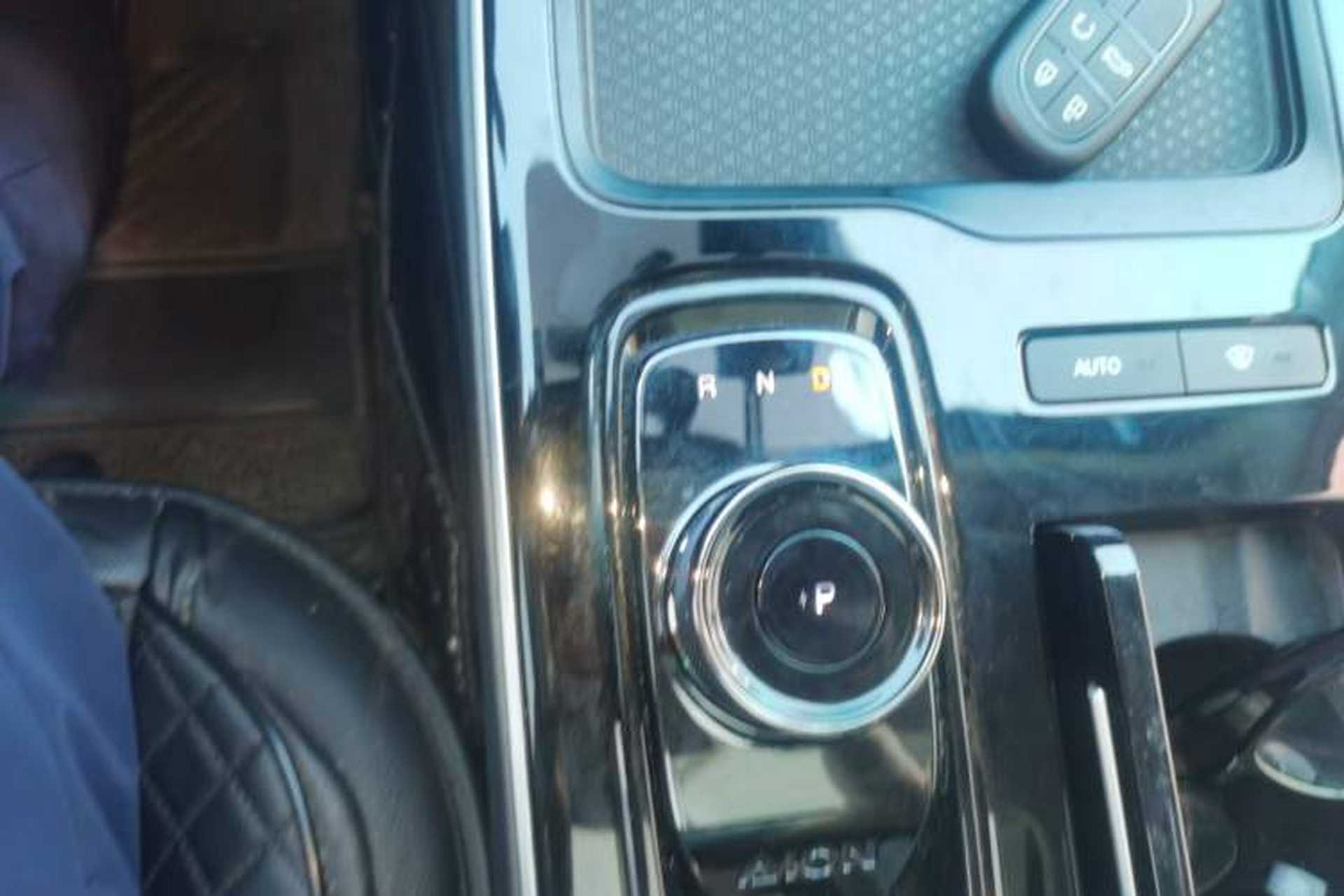 Used AION S 2023 Meizu 580 Lithium Iron Phosphate Gear Lever