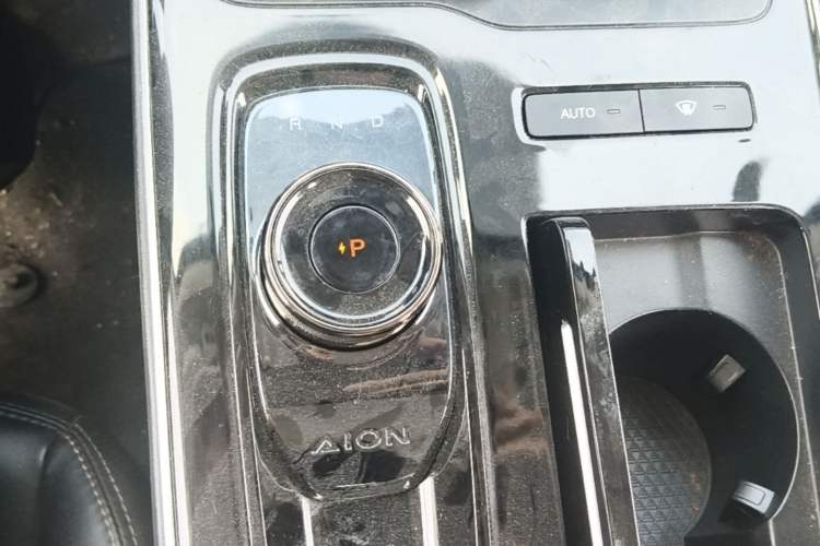 Used AION S 2023 Meizu 580 Lithium Iron Phosphate Gear Lever