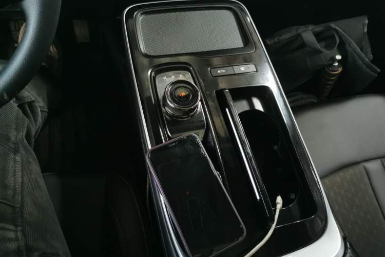 Used AION S 2023 Meizu 580 Lithium Iron Phosphate Gear Lever