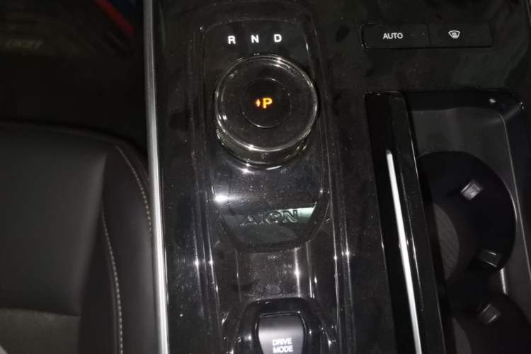 Used AION S 2023 Meizu 580 Lithium Iron Phosphate Gear Lever
