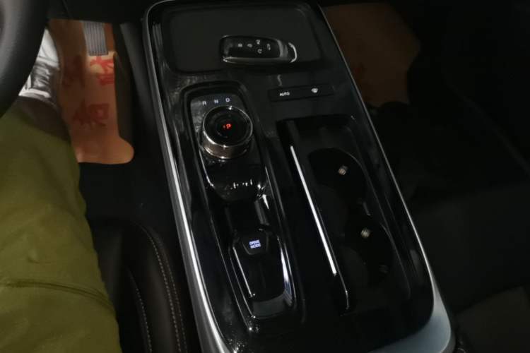 Used AION S 2023 Meizu 580 Lithium Iron Phosphate Gear Lever