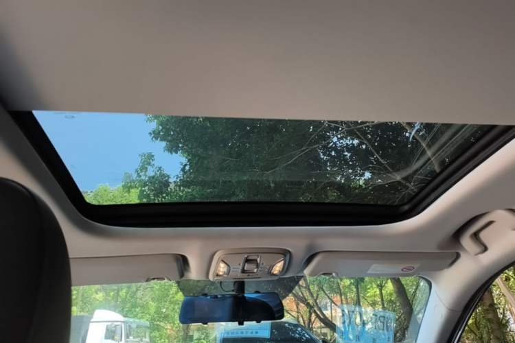 Used AION S 2023 Xuan 580 55.5 kWh Lithium Iron Phosphate Headliner