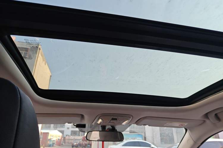 Used AION S 2023 Xuan 580 55.5 kWh Lithium Iron Phosphate Headliner