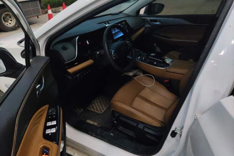 Used AION S 2023 Meizu 580 Lithium Iron Phosphate Interior 3