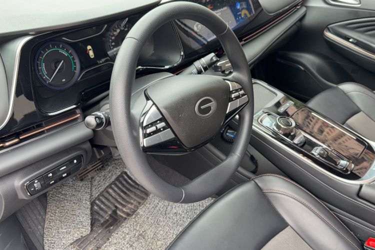 Used AION S 2023 Meizu 580 Lithium Iron Phosphate Interior 4