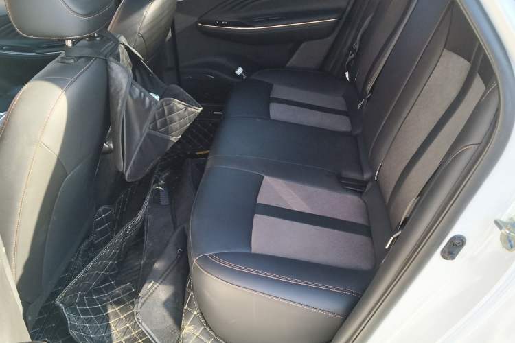 Used AION S 2023 Meizu 580 Lithium Iron Phosphate Interior 4