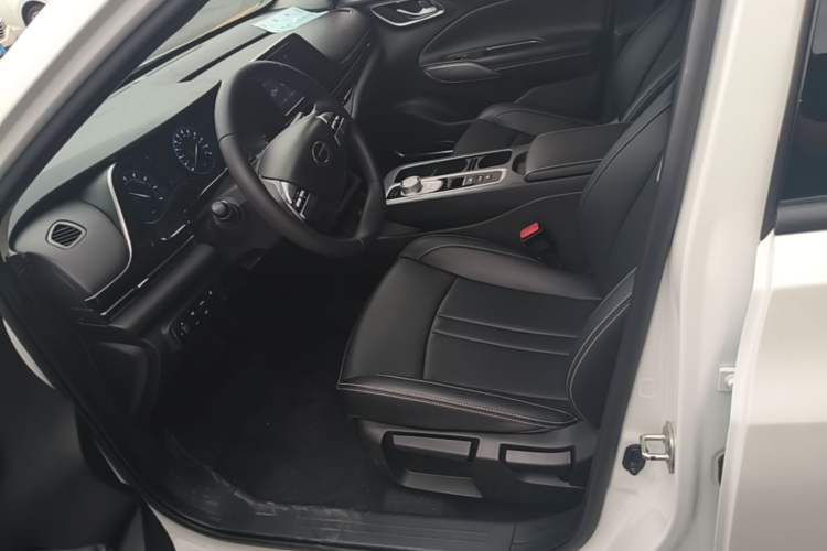 Used AION S 2023 Xuan 530 48.67 kWh Lithium Iron Phosphate Left Front Seat