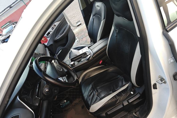 Used AION S 2023 Xuan 580 55.5 kWh Lithium Iron Phosphate Left Front Seat