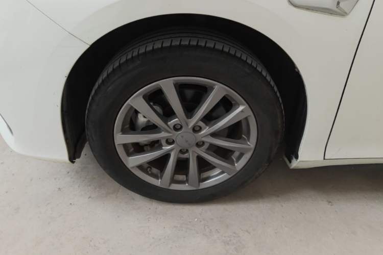 Used AION S 2023 Meizu 580 Lithium Iron Phosphate Left Front Wheel Hub
