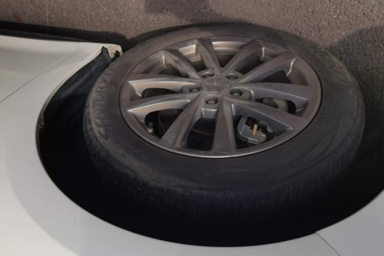 Used AION S 2023 Meizu 580 Lithium Iron Phosphate Left Front Wheel Hub