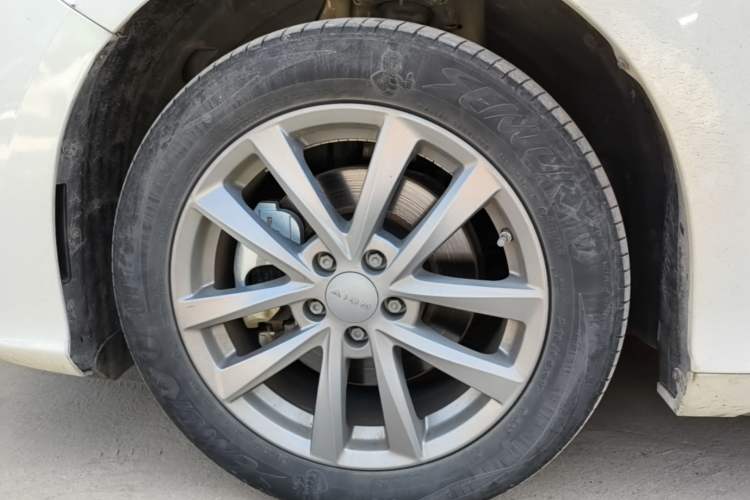 Used AION S 2023 Xuan 580 55.5 kWh Lithium Iron Phosphate Left Front Wheel Hub