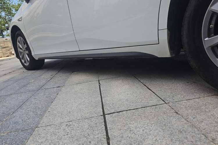 Used AION S 2023 Meizu 580 Lithium Iron Phosphate Left Side Sill