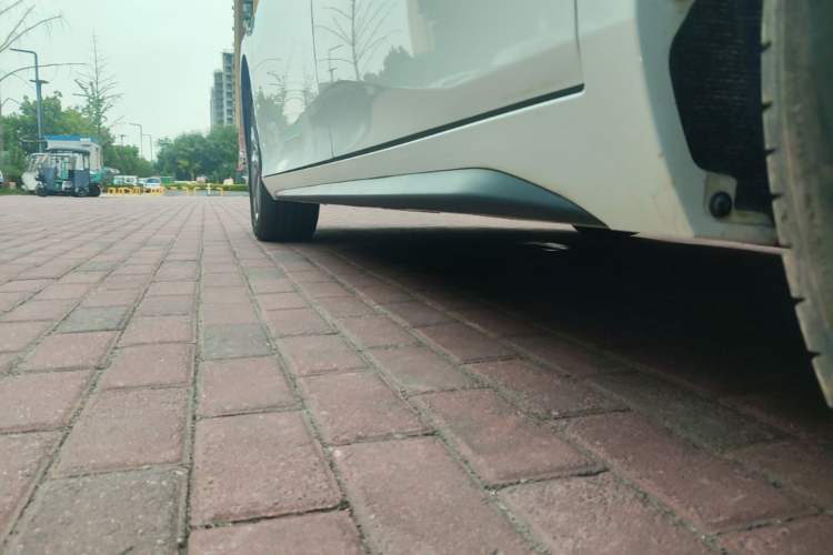 Used AION S 2023 Meizu 580 Lithium Iron Phosphate Left Side Sill