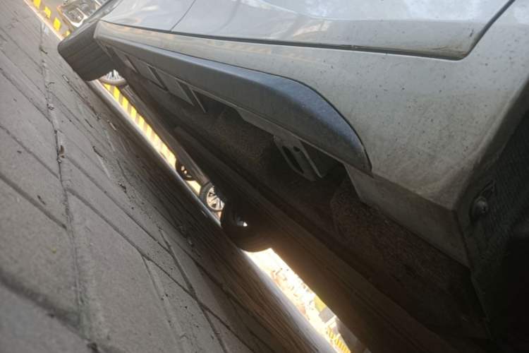 Used AION S 2023 Meizu 580 Lithium Iron Phosphate Left Side Sill