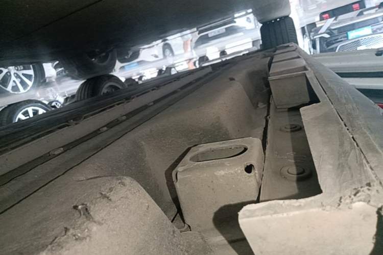 Used AION S 2023 Meizu 580 Lithium Iron Phosphate Left Side Sill