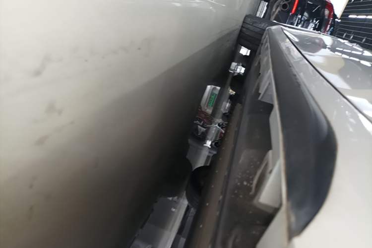Used AION S 2023 Meizu 580 Lithium Iron Phosphate Left Side Sill