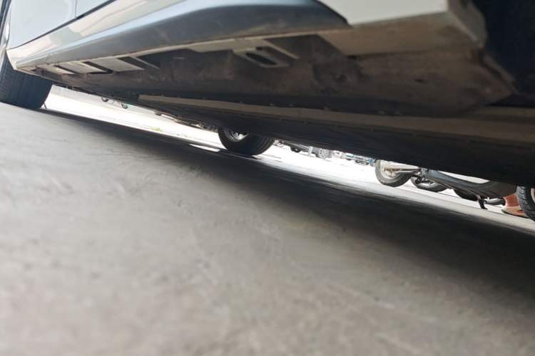 Used AION S 2023 Meizu 580 Lithium Iron Phosphate Left Side Sill