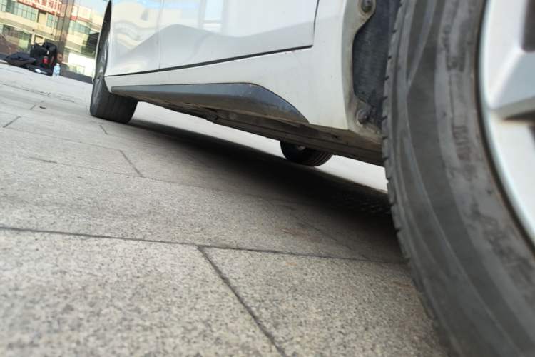 Used AION S 2023 Meizu 580 Lithium Iron Phosphate Left Side Sill