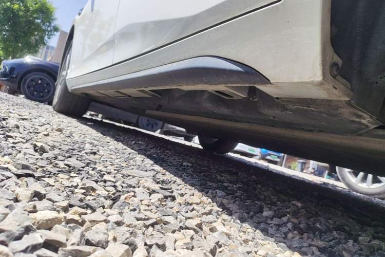 Used AION S 2023 Meizu 580 Lithium Iron Phosphate Left Side Sill