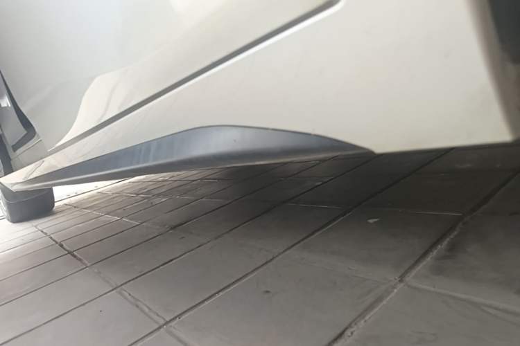 Used AION S 2023 Meizu 580 Lithium Iron Phosphate Left Side Sill