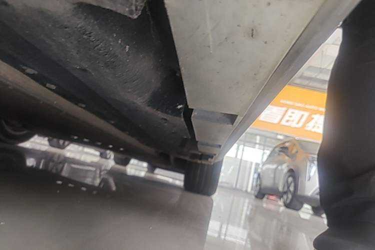 Used AION S 2023 Meizu 580 Lithium Iron Phosphate Left Side Sill
