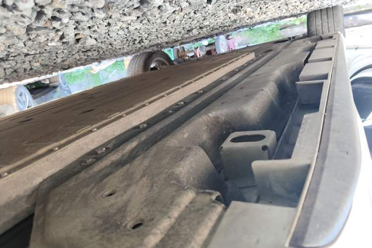 Used AION S 2023 Meizu 580 Lithium Iron Phosphate Left Side Sill