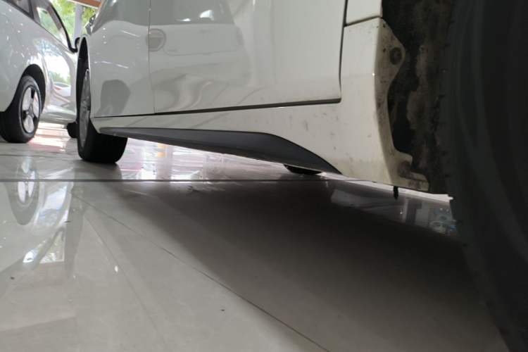 Used AION S 2023 Meizu 580 Lithium Iron Phosphate Left Side Sill