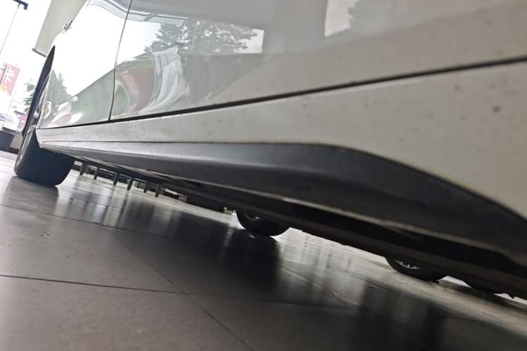 Used AION S 2023 Meizu 580 Lithium Iron Phosphate Left Side Sill