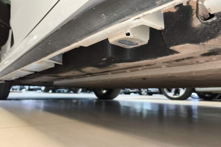 Used AION S 2023 Meizu 580 Lithium Iron Phosphate Left Side Sill