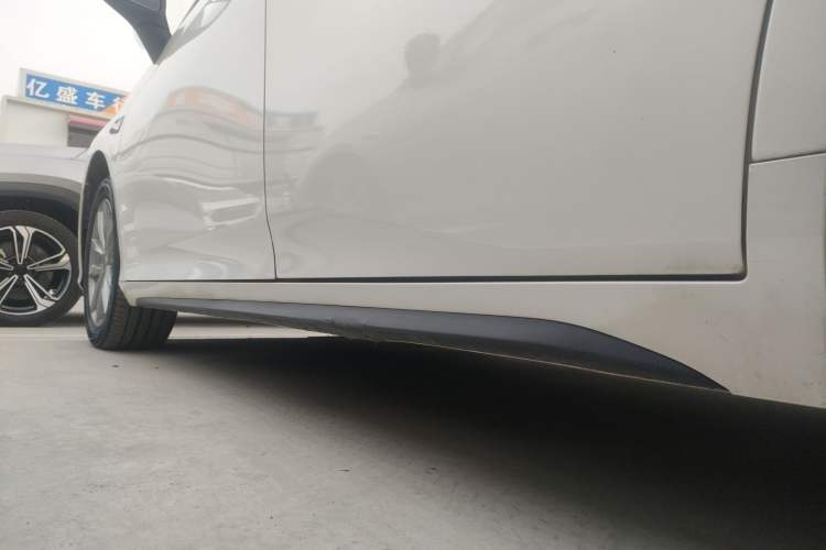 Used AION S 2023 Meizu 580 Lithium Iron Phosphate Left Side Sill
