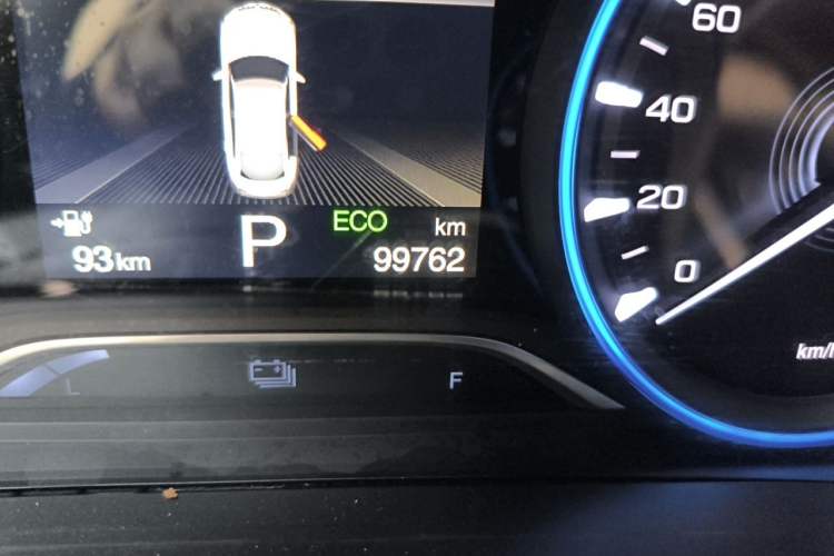 Used AION S 2023 Meizu 580 Lithium Iron Phosphate Odometer Close Up