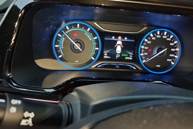 Used AION S 2023 Xuan 580 55.2 kWh Lithium Iron Phosphate Odometer Close Up