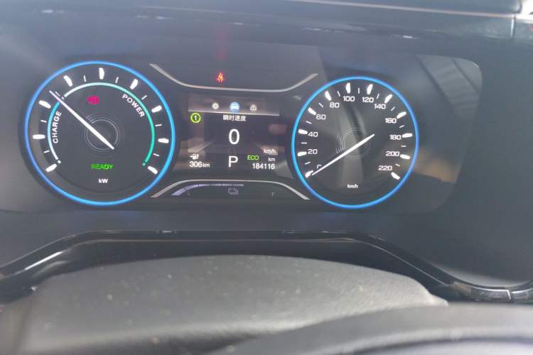 Used AION S 2023 Meizu 580 Lithium Iron Phosphate Odometer Close Up