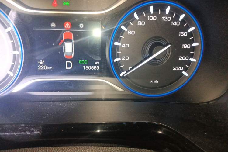 Used AION S 2023 Meizu 580 Lithium Iron Phosphate Odometer Close Up